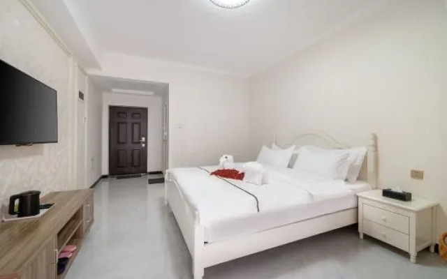 Kunming LanYu Hotel (Yongxin Harvard Center Branch)