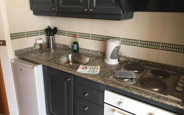 Andylins place 102 Apartment