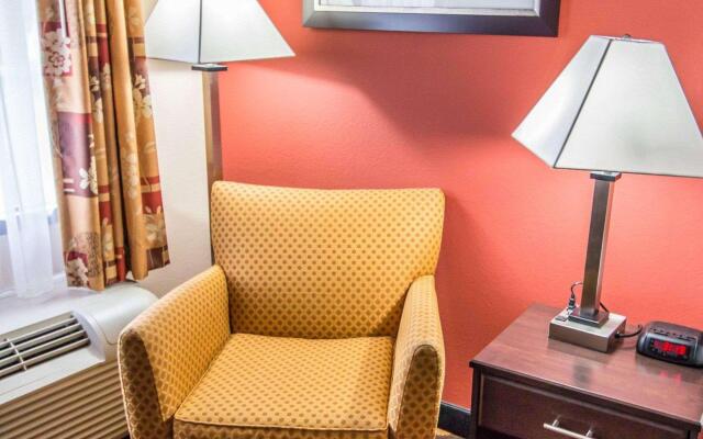 Econo Lodge Richmond Hill