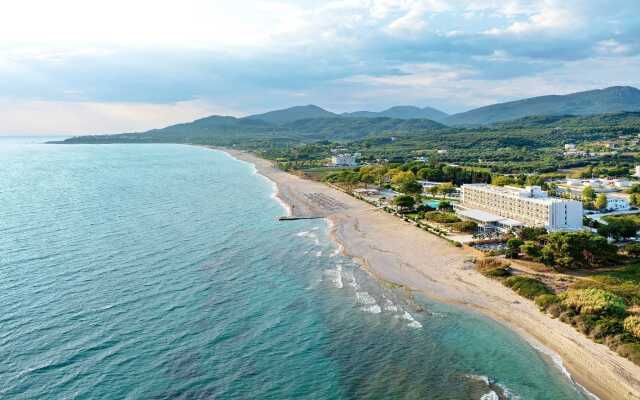Ninos Grand Beach Hotel & Resort