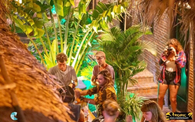 tropic hostel and restaurant