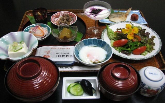 Minshuku Ikemori