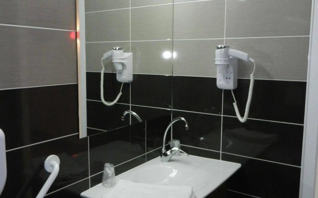 The Originals City, Hôtel Albizia