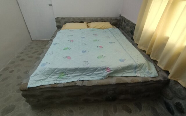 Flinstone Lodge by Oyo Rooms