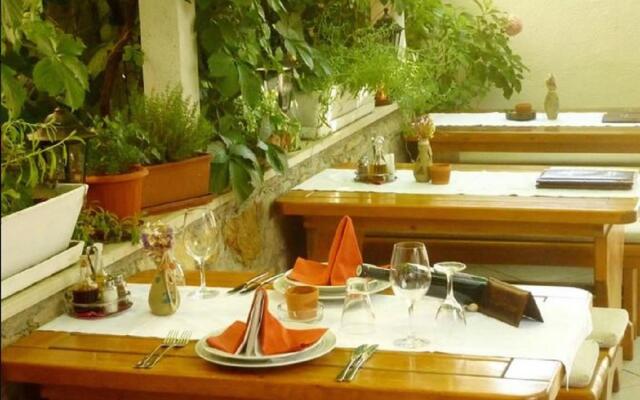 Adel - 70 m from beach - SA3(2)
