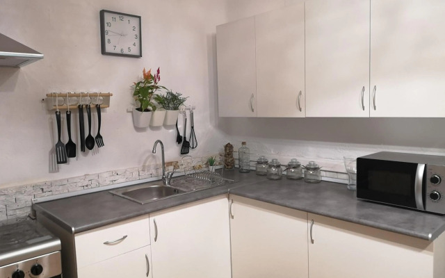 Acogedor apartamento con excelente ubicación.