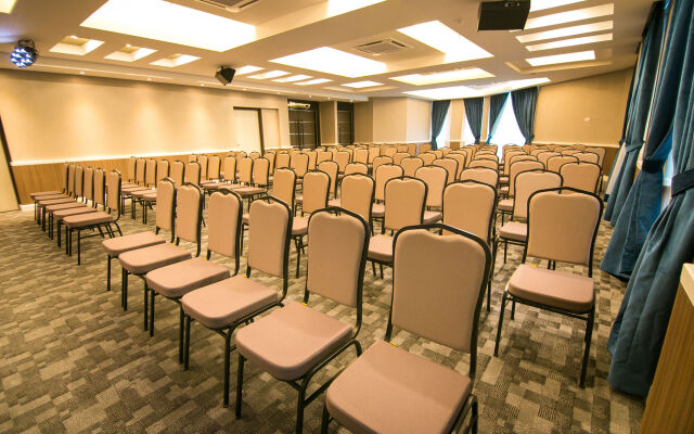 Indra Hotel - Boutique Suites