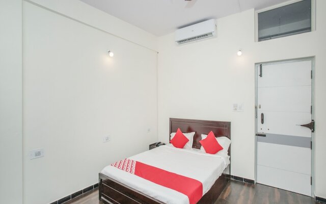 OYO 14430 Sunshine Grand