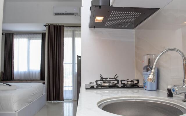 Comfort Studio at LRT City Jatibening Apartment