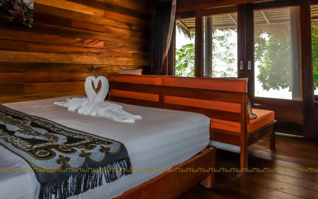 Ten Moons Lipe Resort