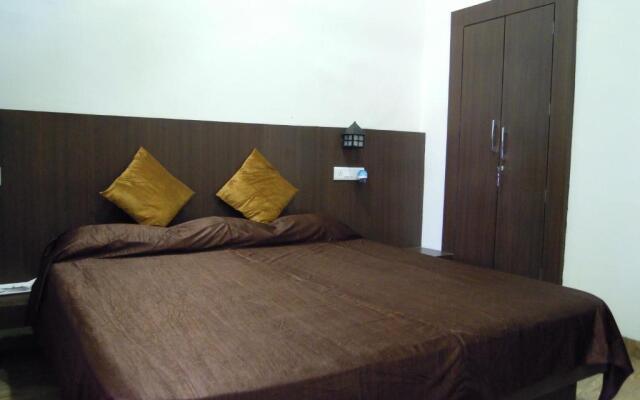Hotel Grand Barrack
