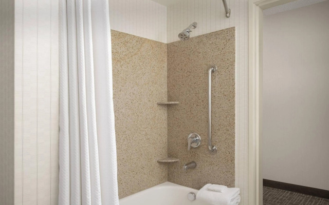 Courtyard by Marriott Tacoma Downtown