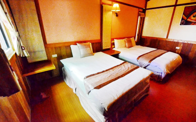 Shiyai Taoyuan B & B