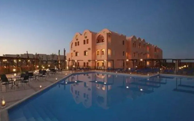 Sol Y Mar Shams Suites