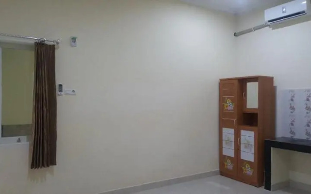 Penginapan Aisya Toa Daeng by ZUZU