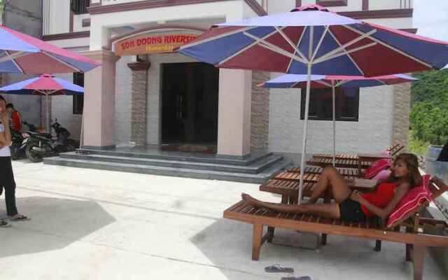 Son Doong Riverside Homestay