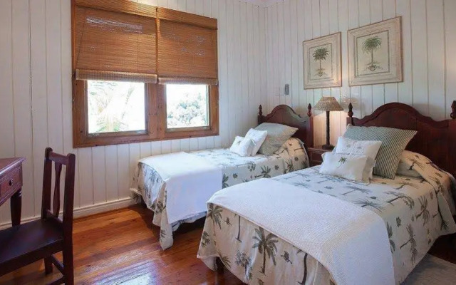 South Point Villas