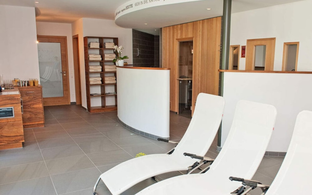 Tasteful Apartment in Elzach-yach