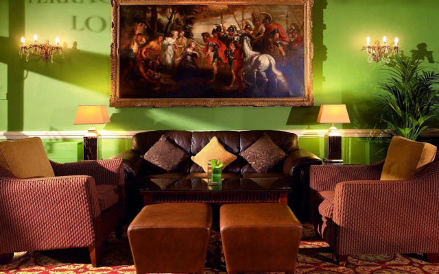 Macdonald Old England Hotel & Spa