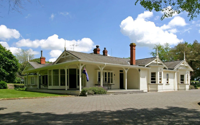 Oak Lane Lodge