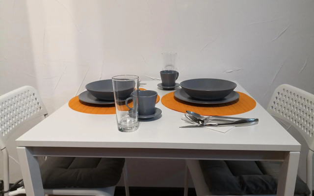 STUDIO Piata Victoriei (Victoriei Square)