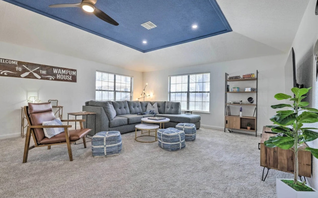 Riverfront Seguin Home w/ Dock: 3 Mi to Dtwn!