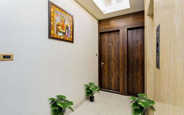 Capital O 27658 Hotel New Mohit Regency