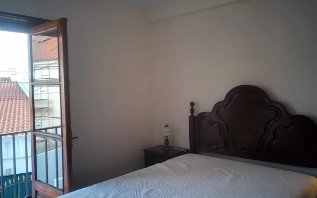 Lá em Cima