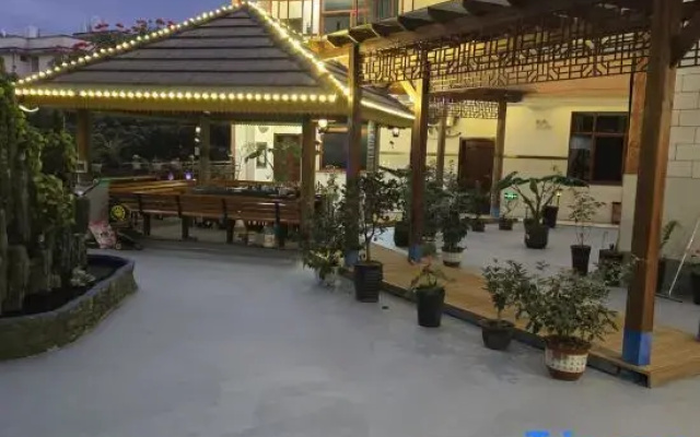 Menglian  xiang Si Yuan Hotel