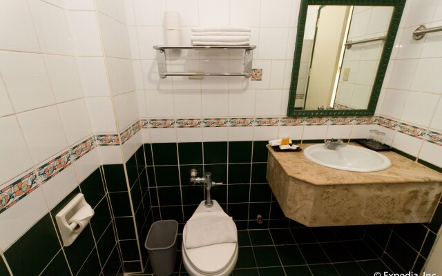 Crown Regency Residences Cebu Hotel