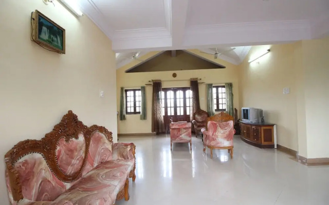 OYO 17131 Home Spacious 2BHK Dona Paula