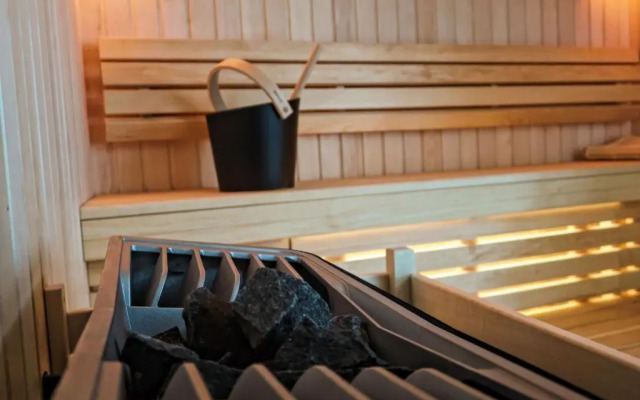 Brit Hotel Les Voyageurs