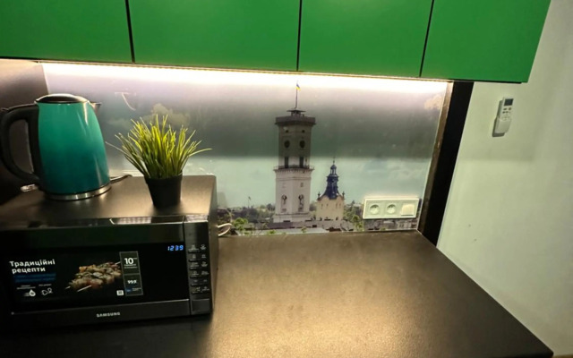 Metropolis apartment on Pekarska 2