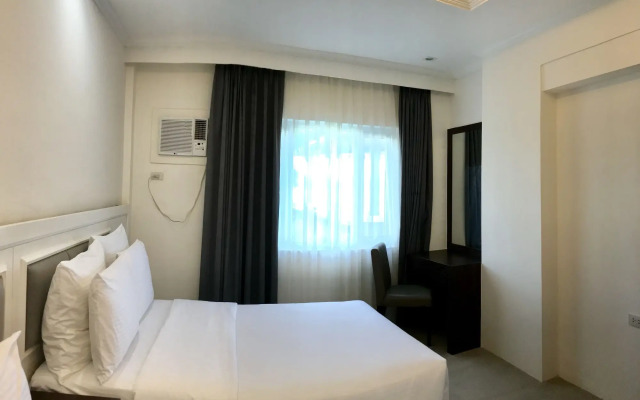 Sotogrande Iloilo Hotel