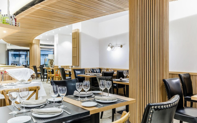 Hotel Reina Cristina