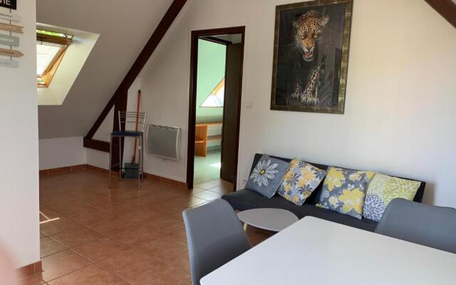 Appartement situé prés des plages et du golf