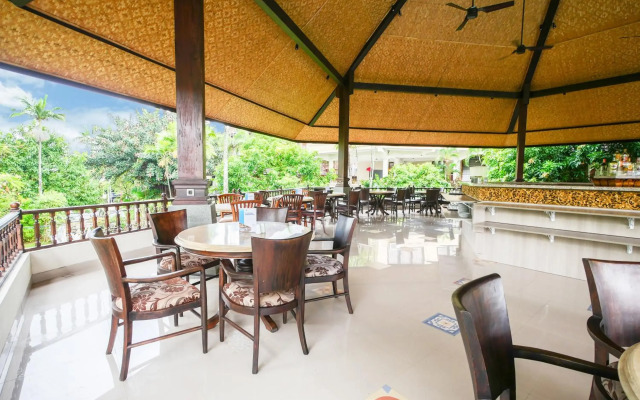 Palm Beach Hotel Bali
