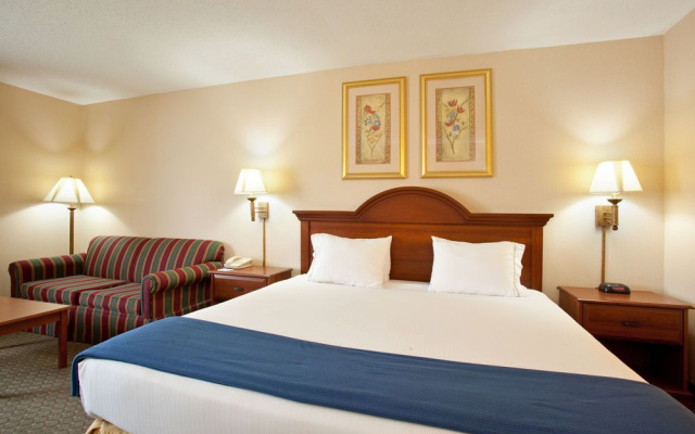 Holiday Inn Express Lincoln