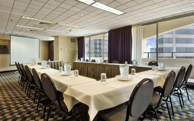 Embassy Suites Philadelphia Center City