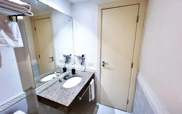 Slaviero Suites Curitiba Soho