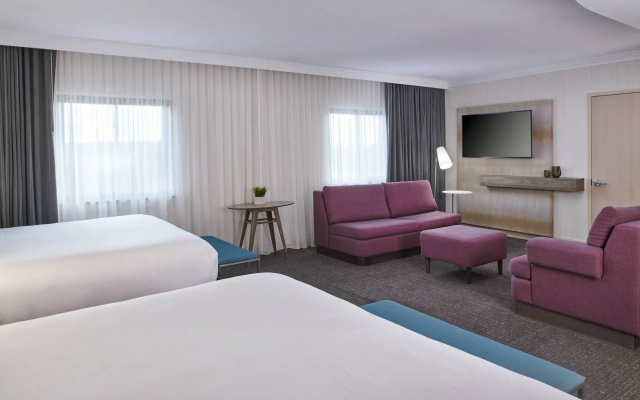Delta Hotels by Marriott Detroit Novi