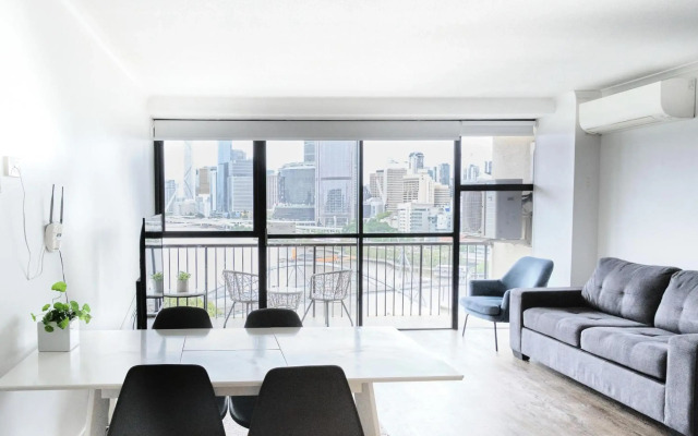 River Plaza Apartments