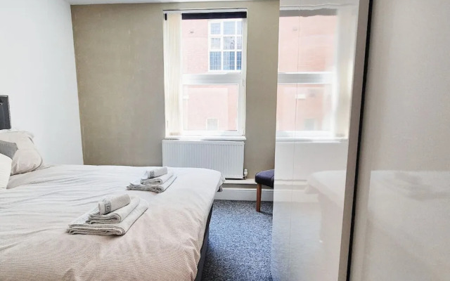 Stylish & Modern 2BR Flat