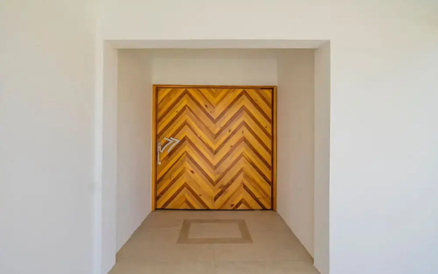 NEW 5br5 5BA Villa Private Pool Close 2 Beach