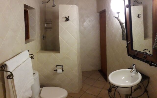 African Explorer Private Game Lodge