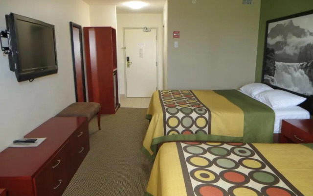 Super 8 Sherwood Park/Edmonton Area