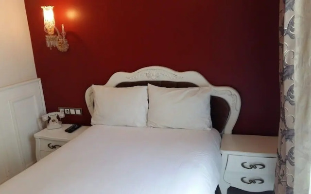 Azade Butik Otel