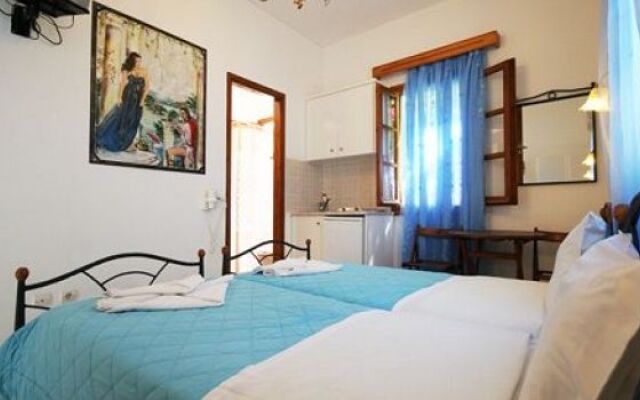 Studios Bourgos