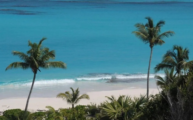 Sky Beach Club Villa Waterfall 1 4 Bedroom Villa