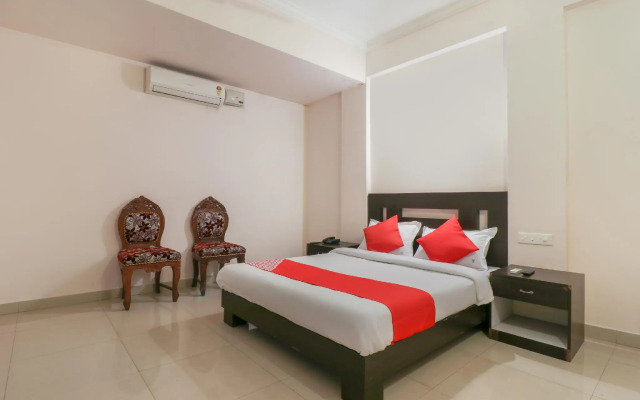 OYO 67889 Lora Residency